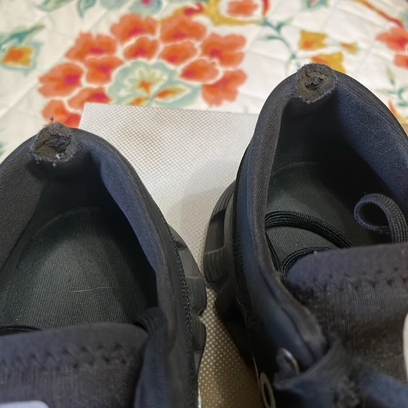 On Cloud X 3 Sneaker Black womens 8 - Picture 2 of 10